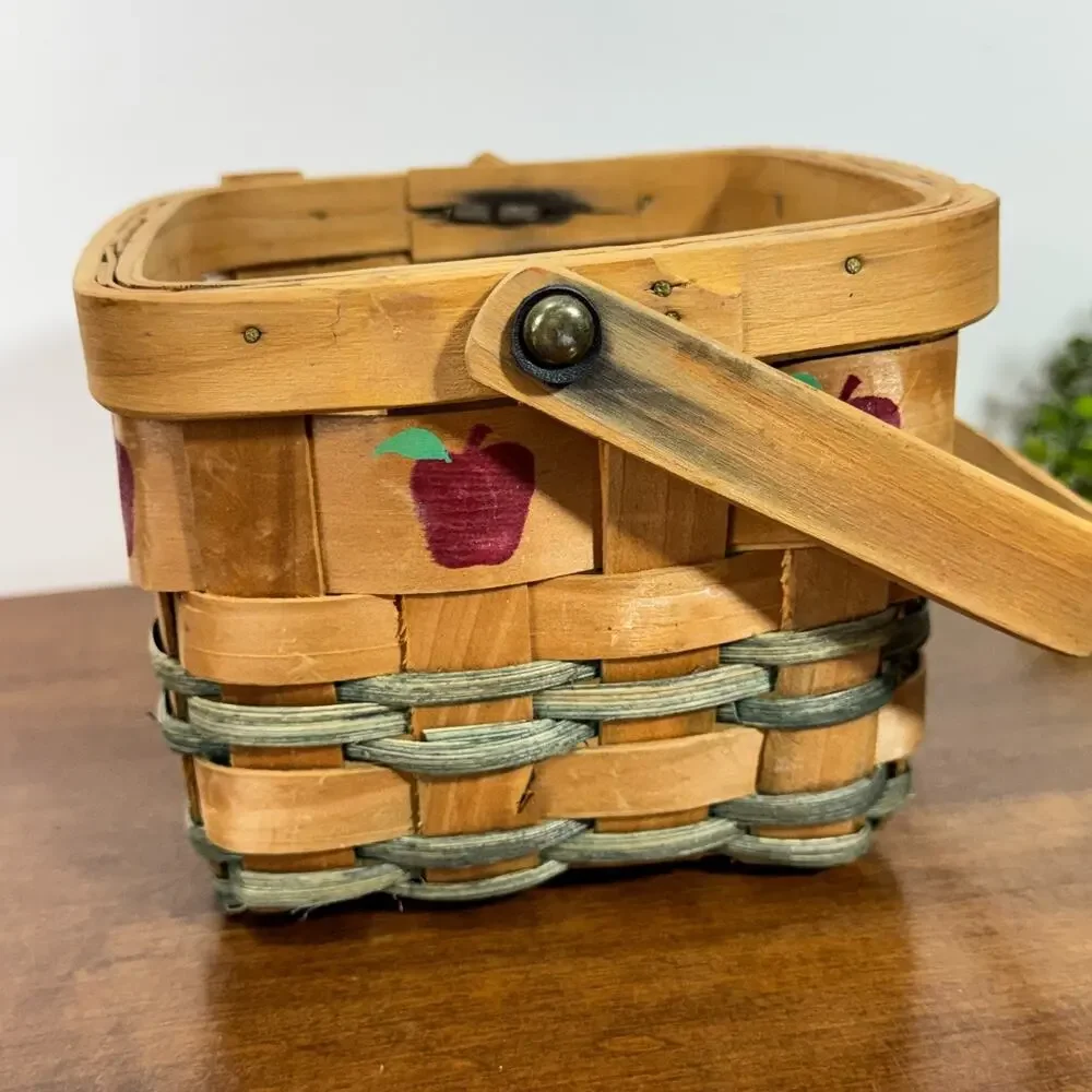 Unbranded woven basket